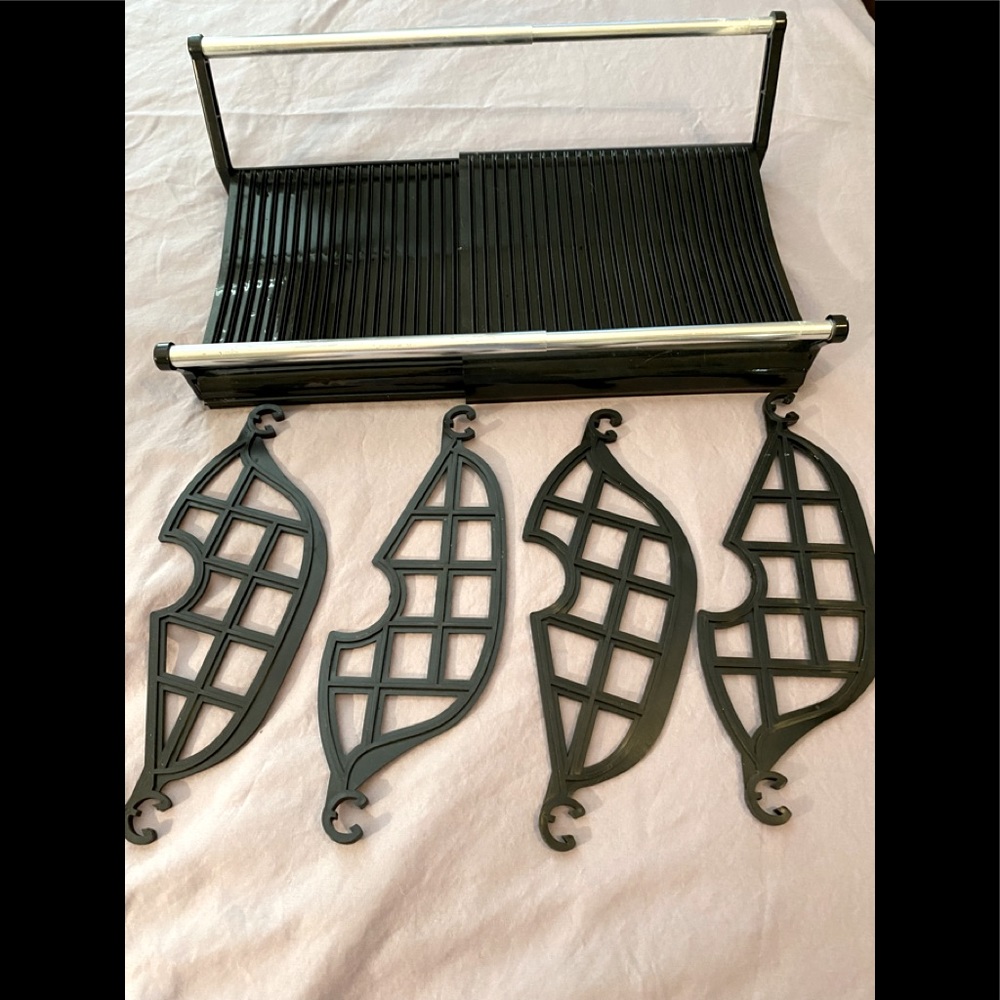 Lid organizer